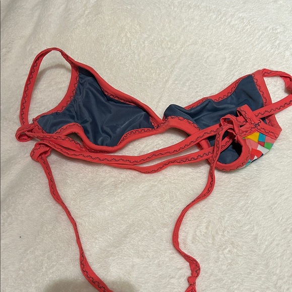 Colorful Geometric Bikini Set - Picture 2 of 3